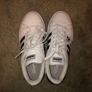 adidas cloudfoam Advantage Striped Sneakers